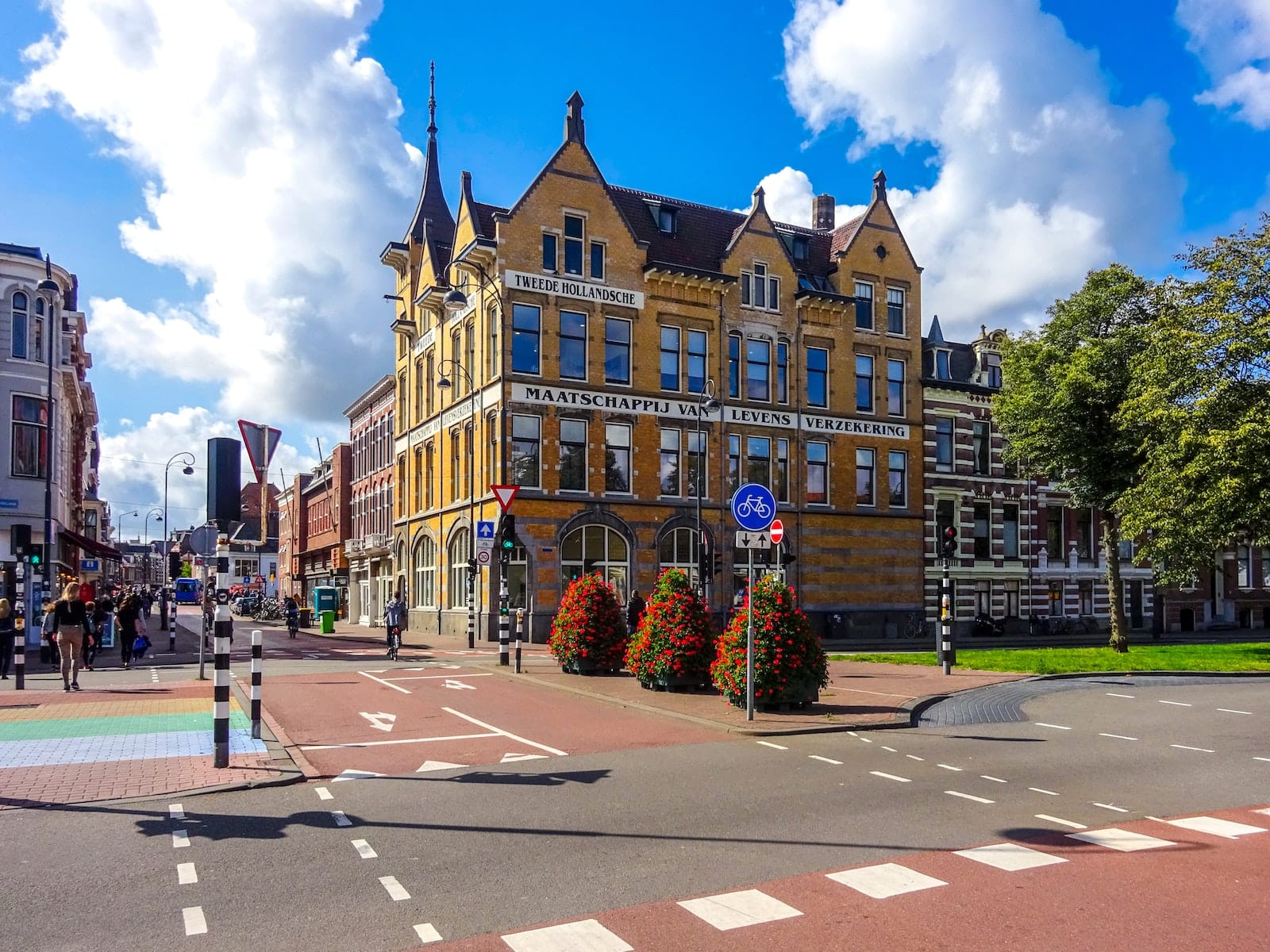 Tweede Hollandsche Maatschappij van Levensverzekering Building in Haarlem, Netherlands