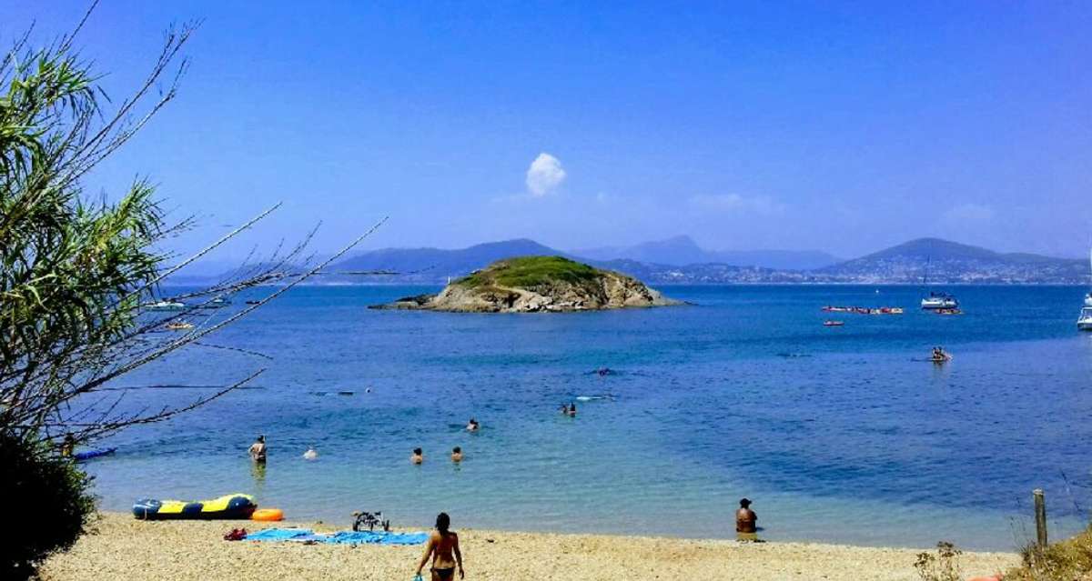 Un appartement gay-friendly près des plages pittoresques de la Côte d'Azur.
