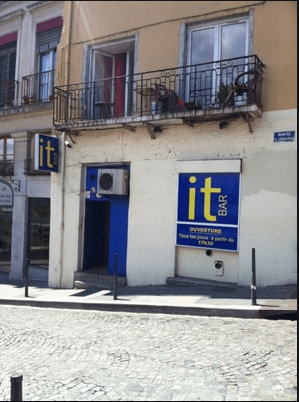 Un guide des établissements LGBTQ+ friendly à Lyon, France.